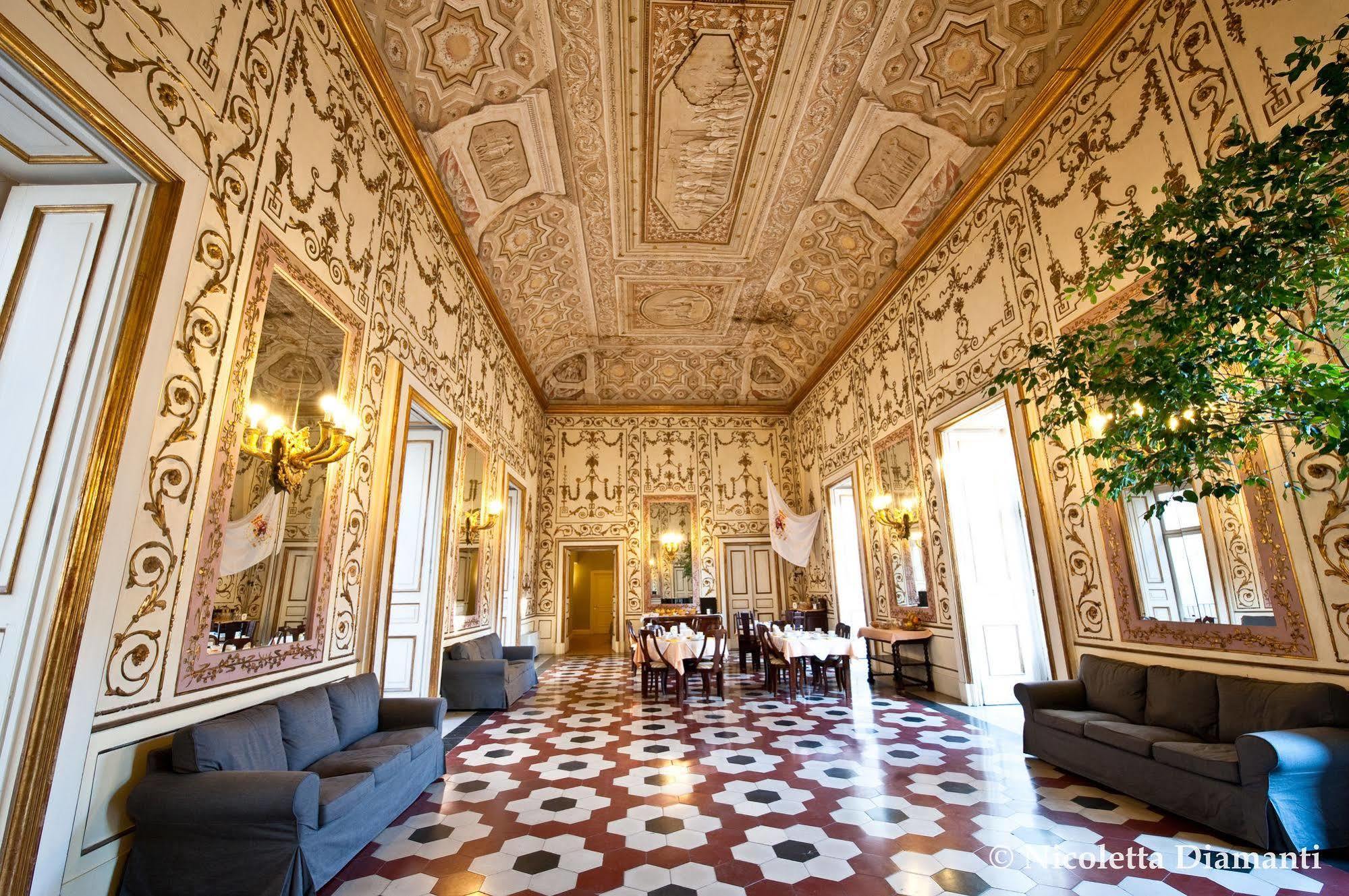 Palazzo Riario Sforza Nápoles Exterior foto